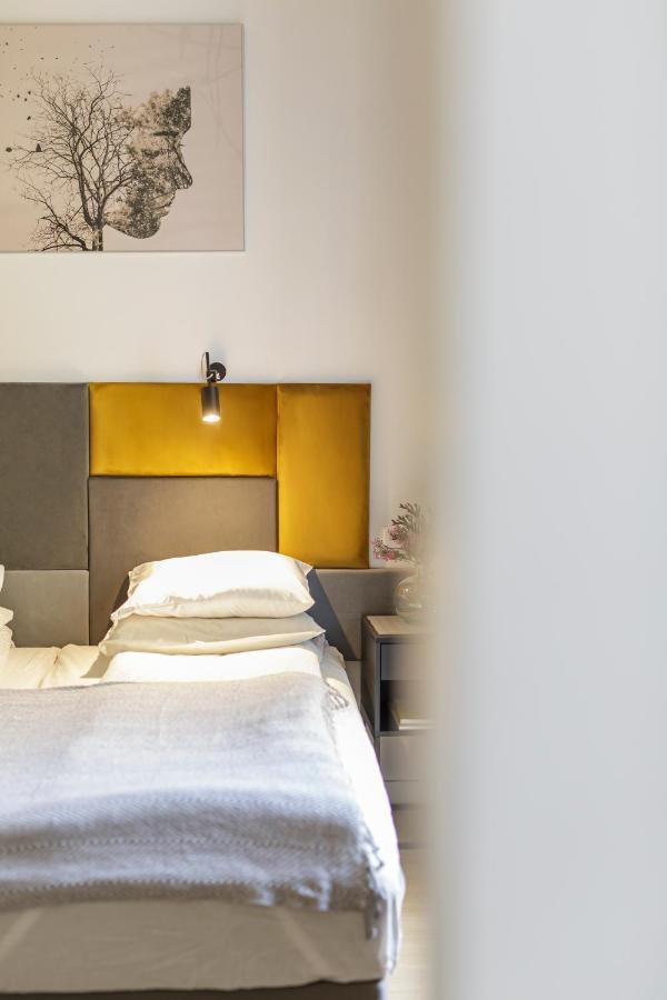 Homewell Apartments Zelazko بوزنان المظهر الخارجي الصورة