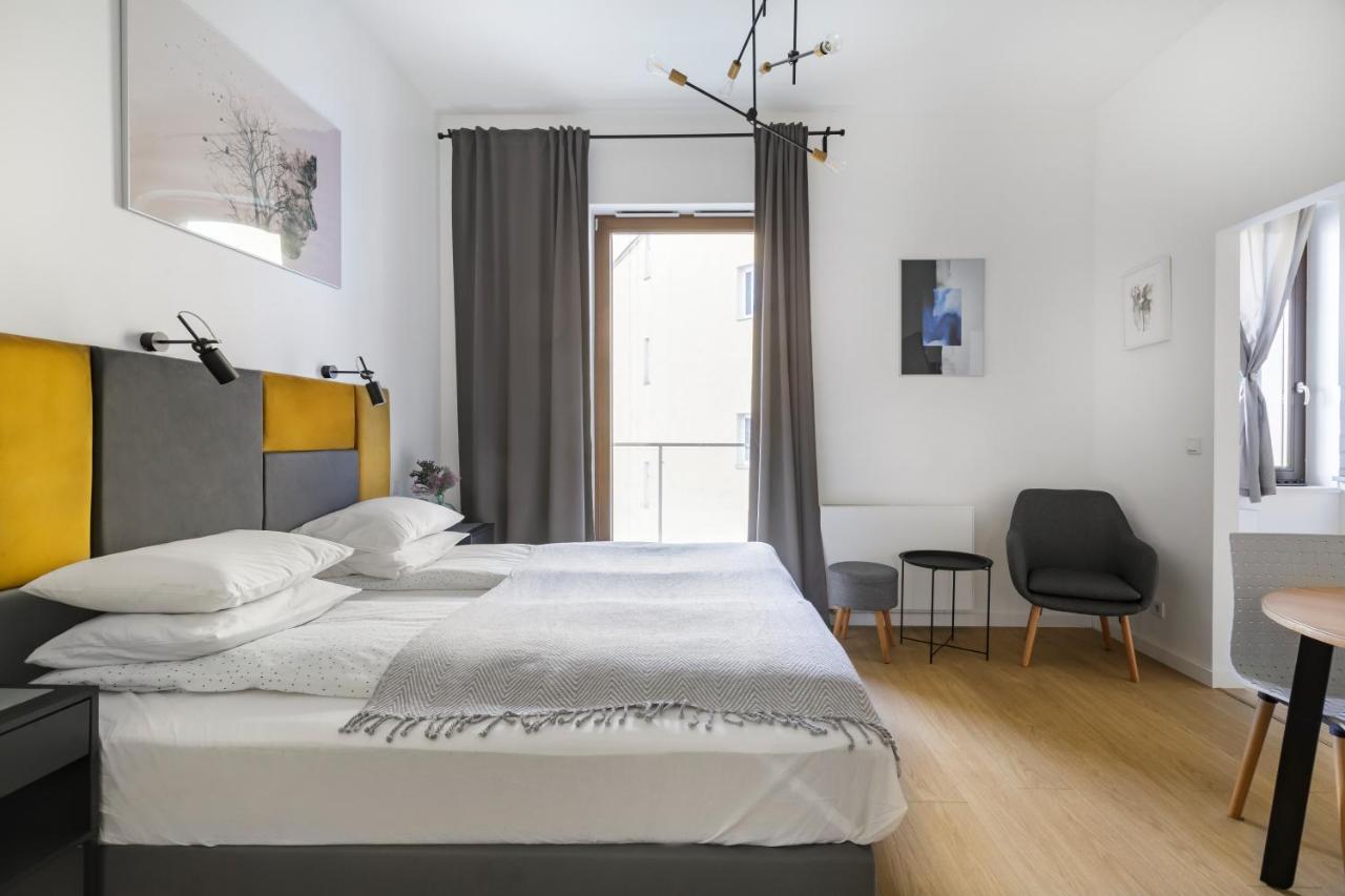 Homewell Apartments Zelazko بوزنان المظهر الخارجي الصورة