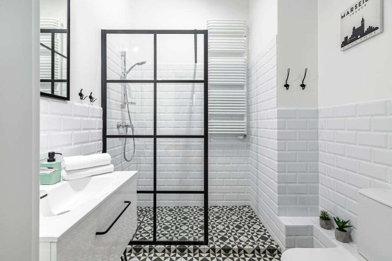 Homewell Apartments Zelazko بوزنان المظهر الخارجي الصورة
